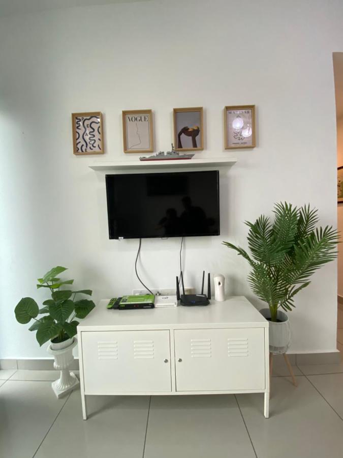 Bangi Almyra Suite Экстерьер фото