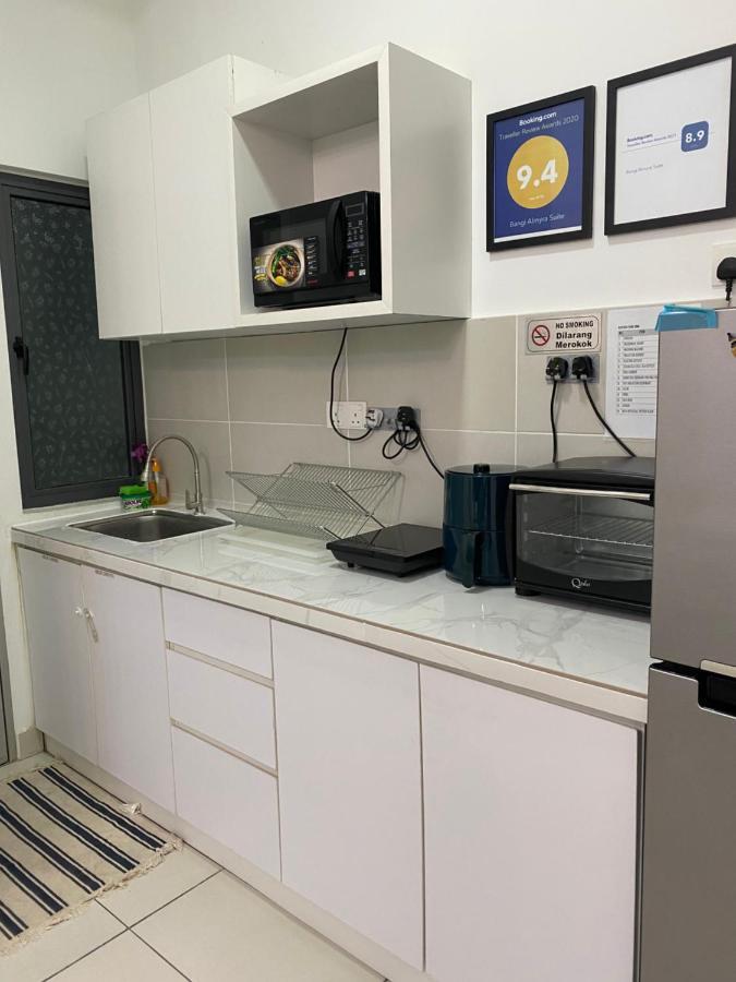 Bangi Almyra Suite Экстерьер фото